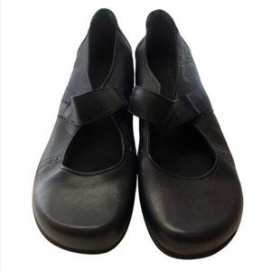 Women's Easy Spirit Navy Blue Shoes 7 1/2 Wide